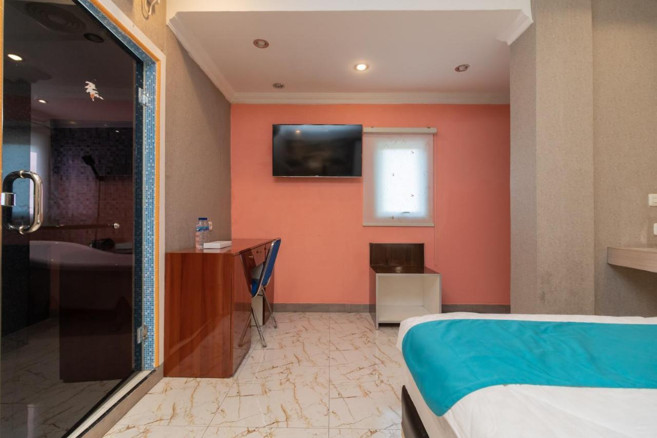 Sans Hotel Beauty Palembang Dış mekan fotoğraf